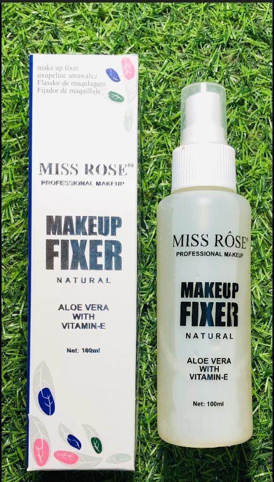 Hydrating face mist spray for Pakistani climate
